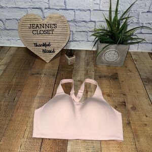 Lululemon AirSupport Bra *High Support 
Pink Mist / White Opal